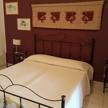 منزل ريفي Domus De Janas سان فيتو